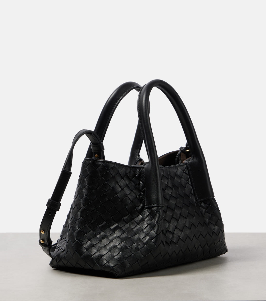 BOTTEGA VENETA New Tote Intrecciato Small reversible leather tote bag