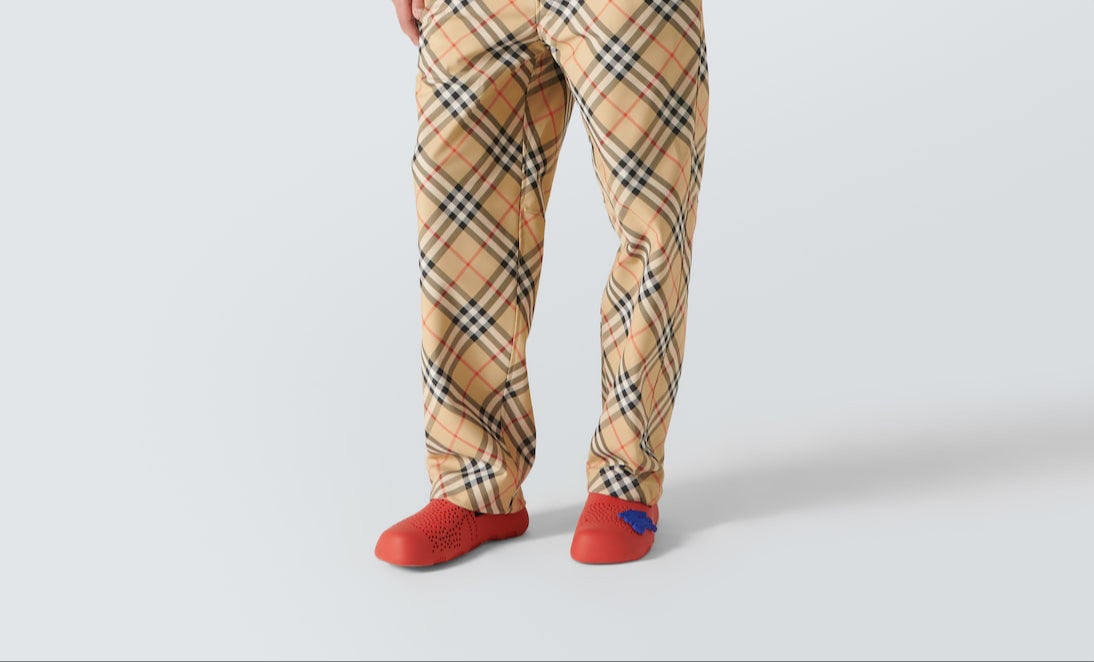 Burberry EKD Logo rubber clogs