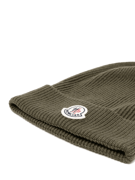 Moncler logo-patch knitted beanie