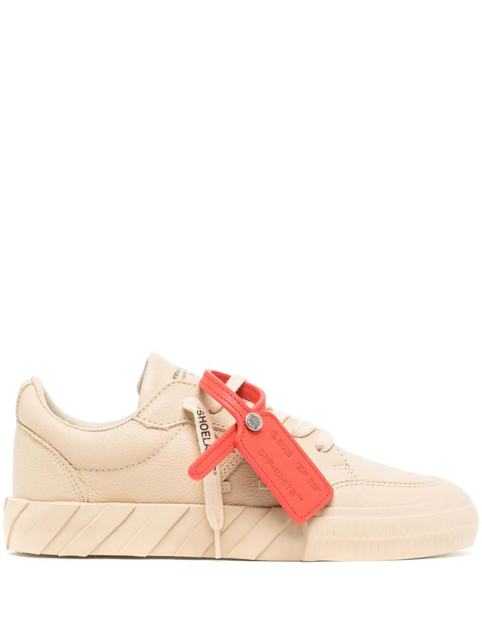 Off-White Low Baskets en daim vulcanisé