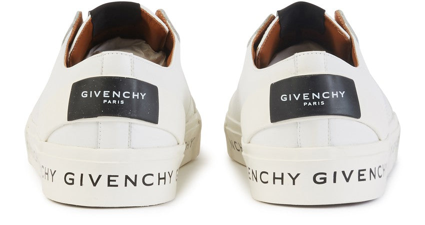 Baskets basses légères GIVENCHY Tennis