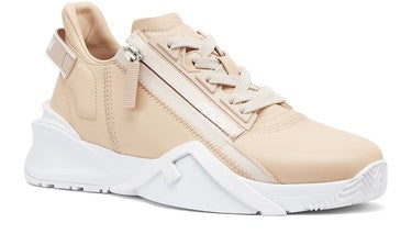 Fendi Flow Zapatillas bajas de cuero beige