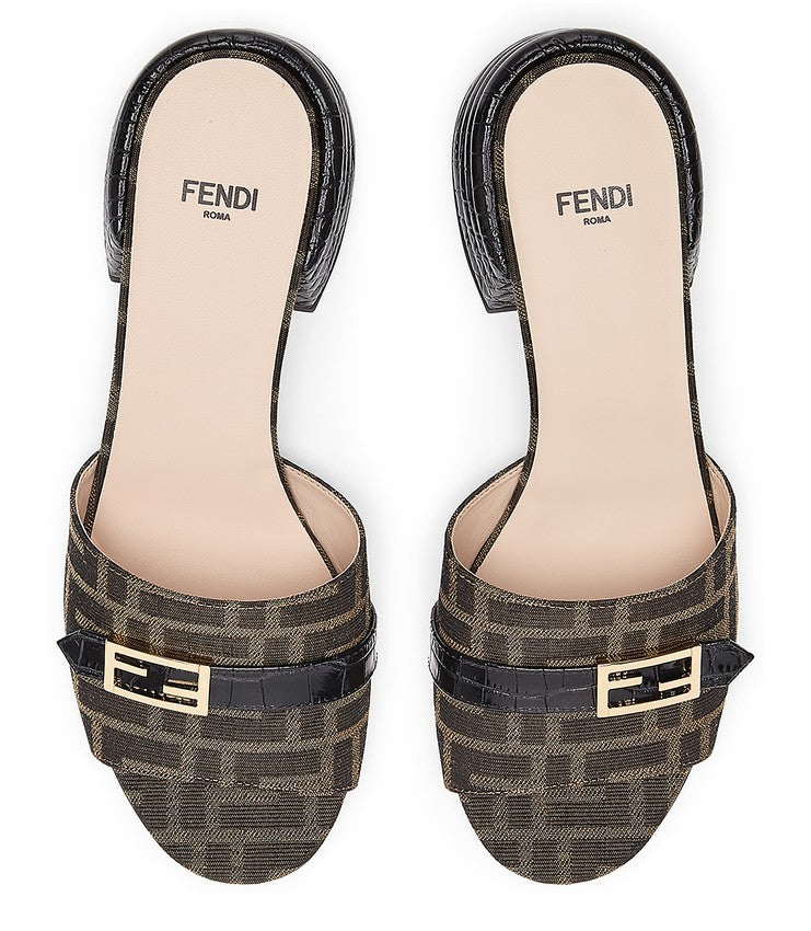 FENDI Chanclas de tela marrón Chanclas planas FF