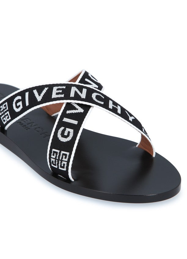 Sandales plates GIVENCHY Criss Cross