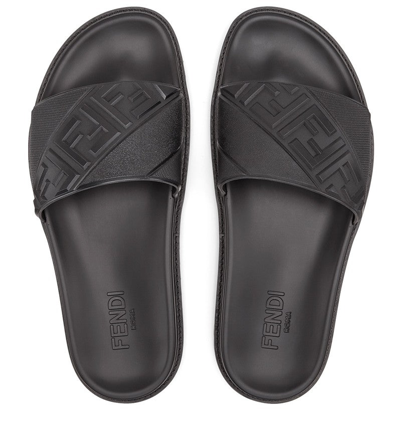 FENDI Black rubber slides