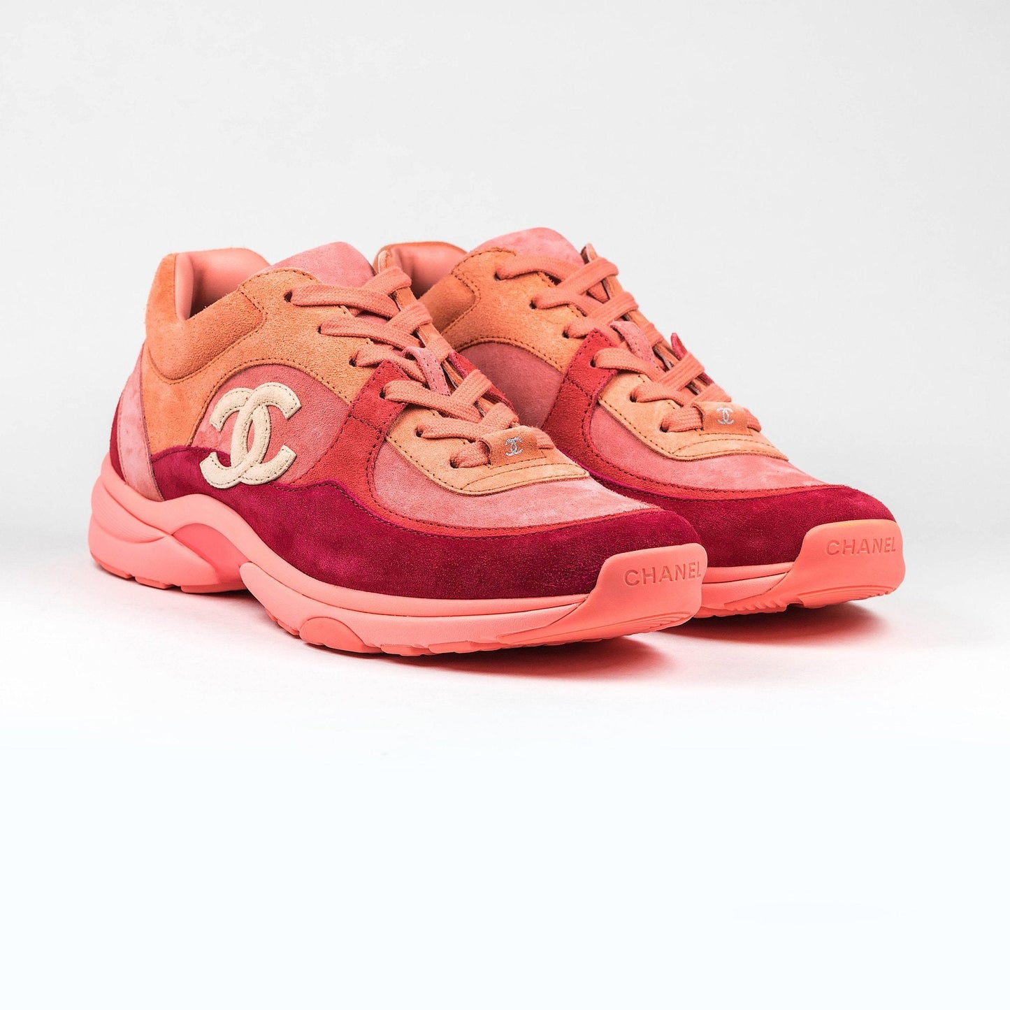 Men CHANEL CC LOGO DARK PINK SUEDE SNEAKER