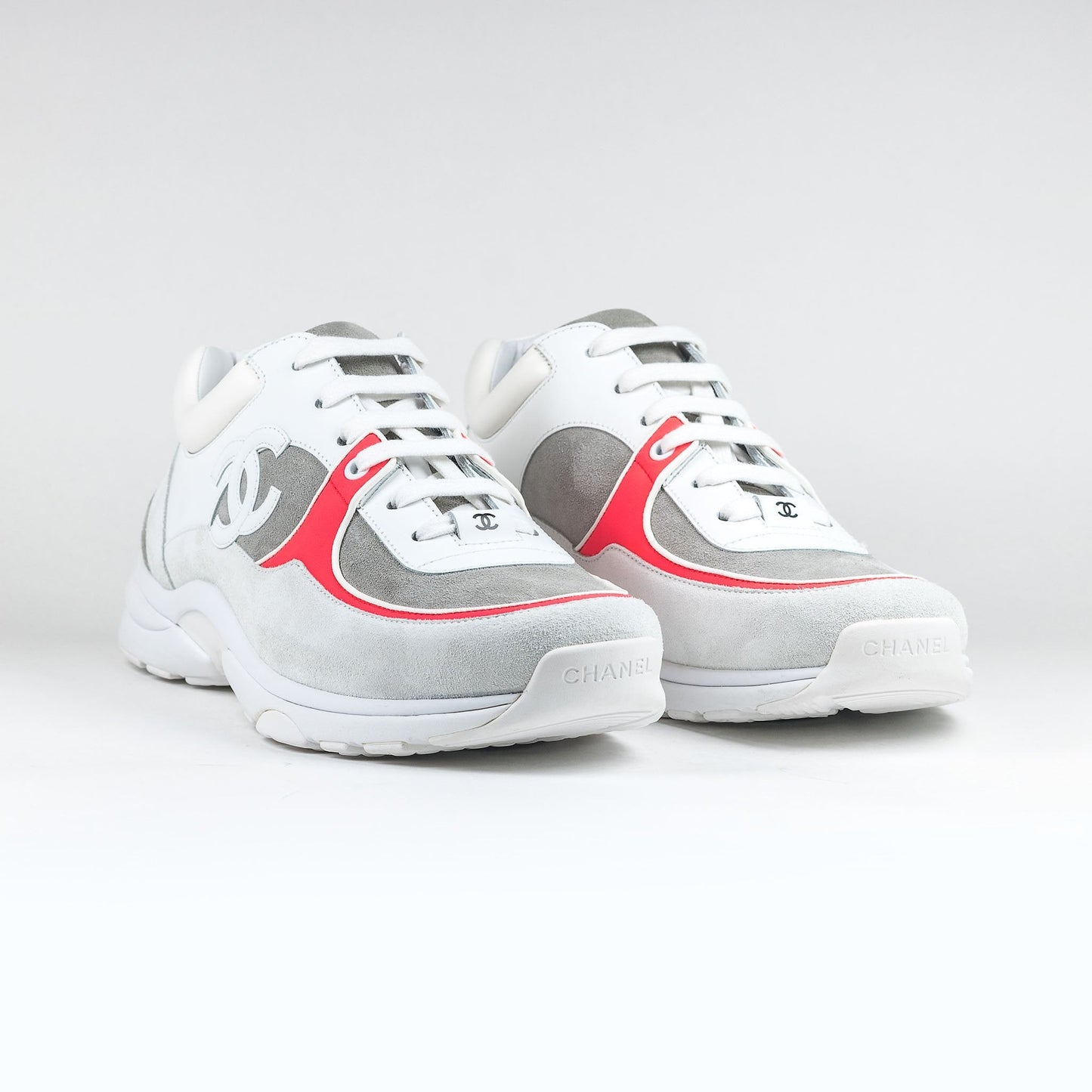 MEN CHANEL CC LOGO WHITE FLOURESCENT RED SNEAKER