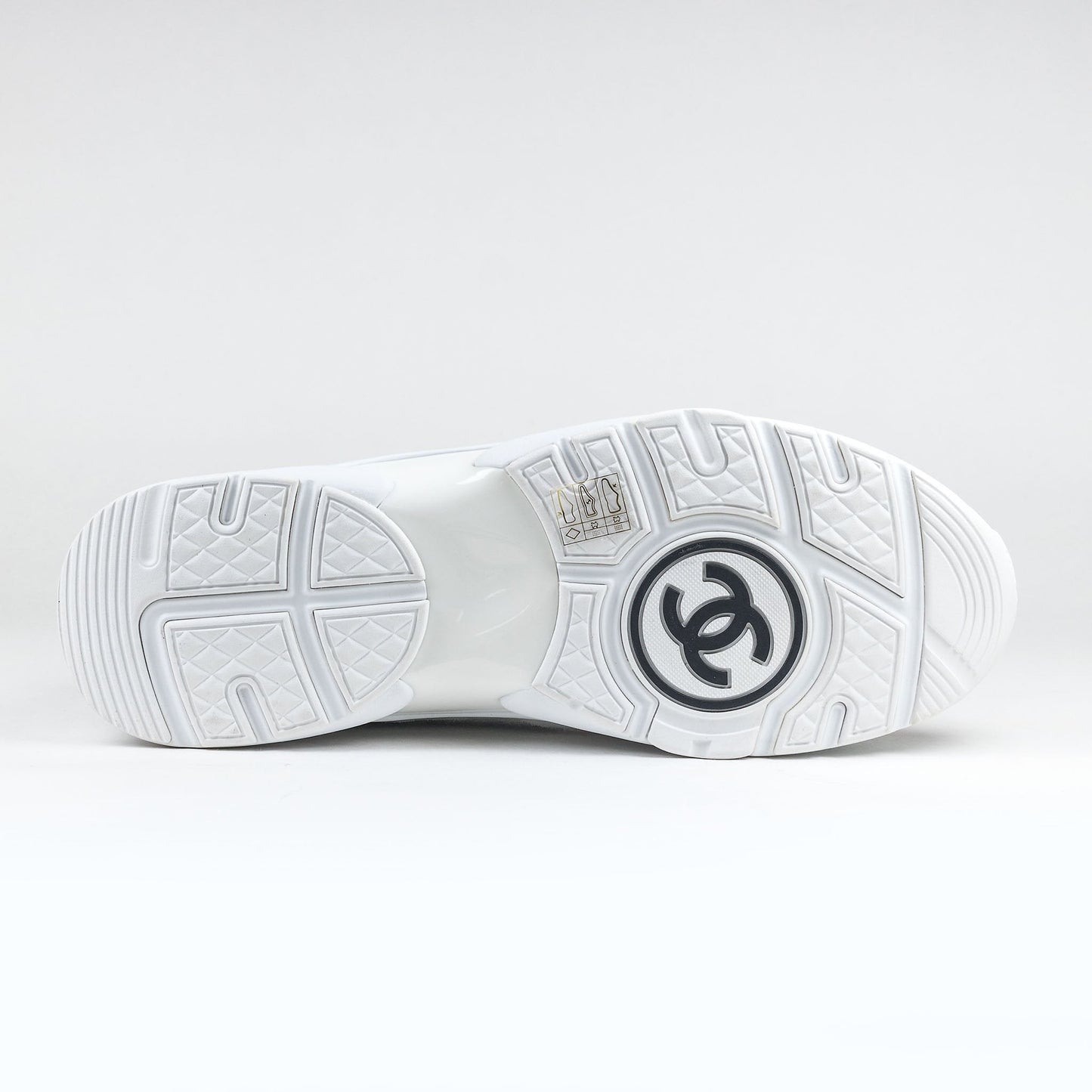 MEN CHANEL CC LOGO WHITE FLOURESCENT RED SNEAKER