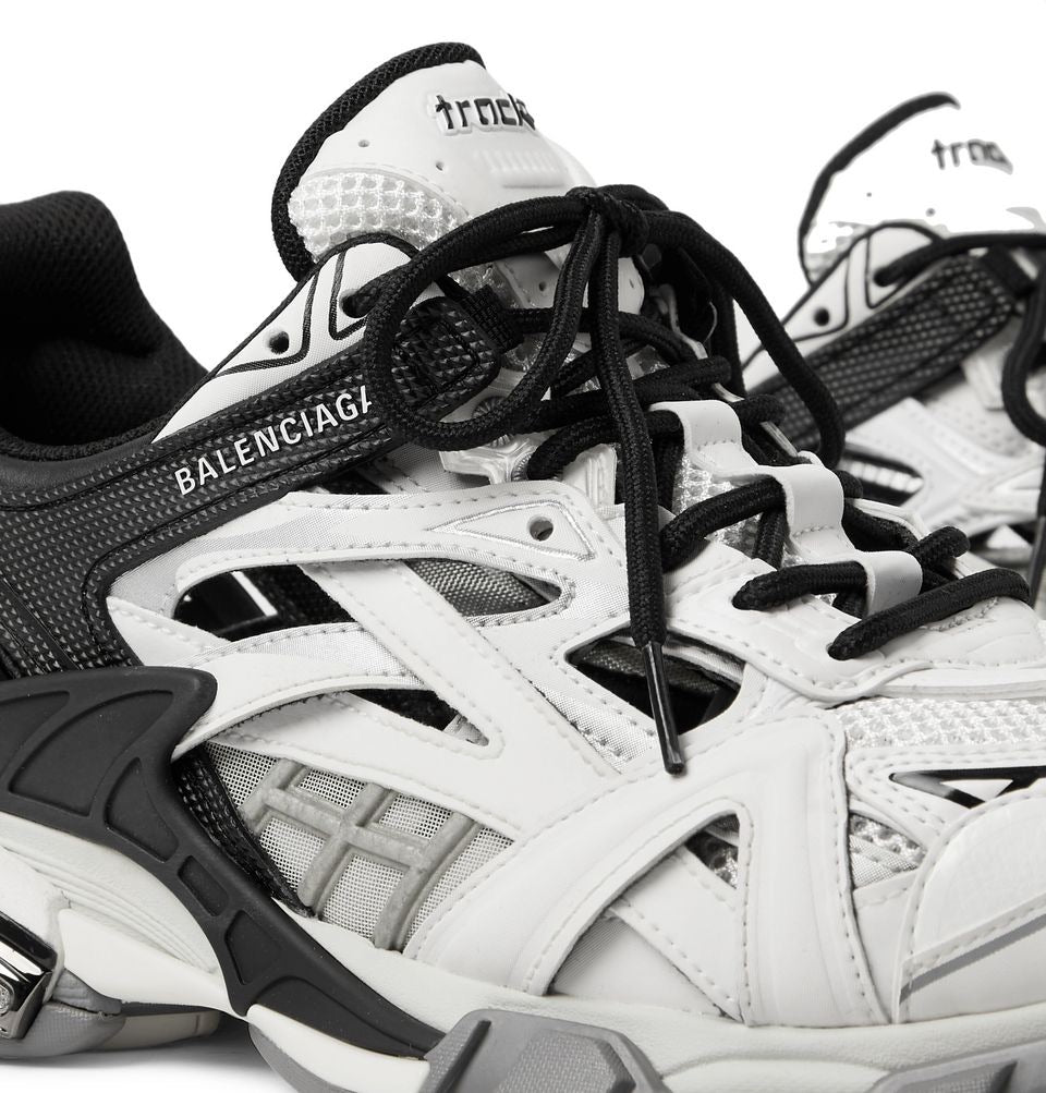 Men Balenciaga Track.2 Sneaker in black and white mesh and