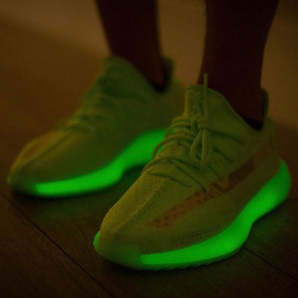 Hombre Yeezy Boost 350 V2 'Glow In The Dark' Verde 