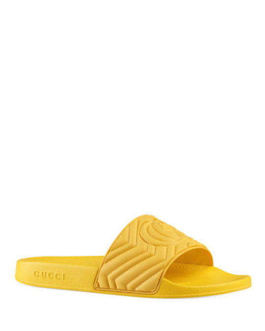 Men Gucci matelassé rubber slide